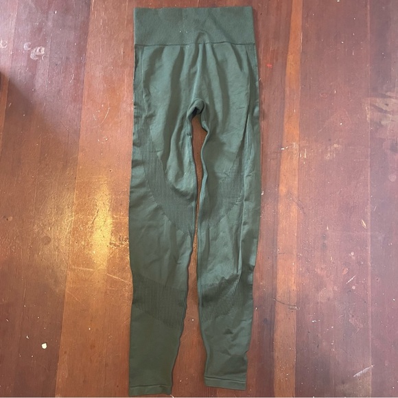 PINK Active Leggings - Picture 1 of 2